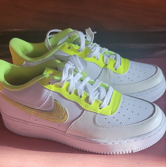 NIke Air Force 1  Shoes - Picture 8 of 9